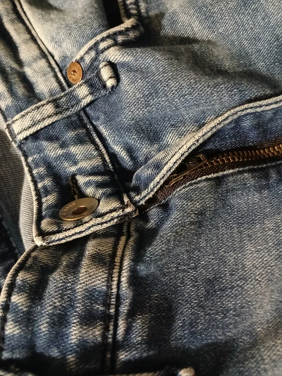 Rag And Bone Women's Jeans in Medium Blue - Picture 3 of 10